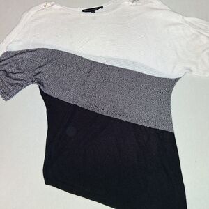 White House Black Market Monochrome Short Sleeve Top